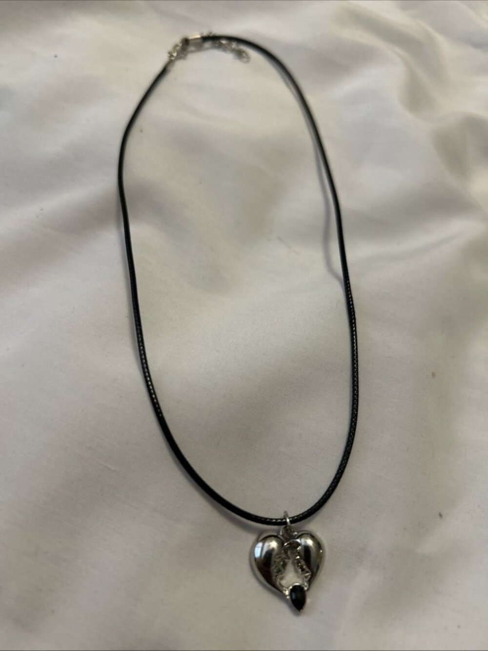Black Heart W/silver Tone Choker on (18 in) Black Cord Nylon Cord